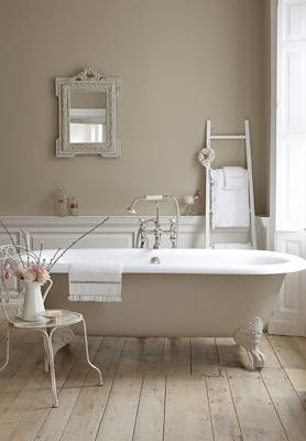Salle de bains en Rolling Fog